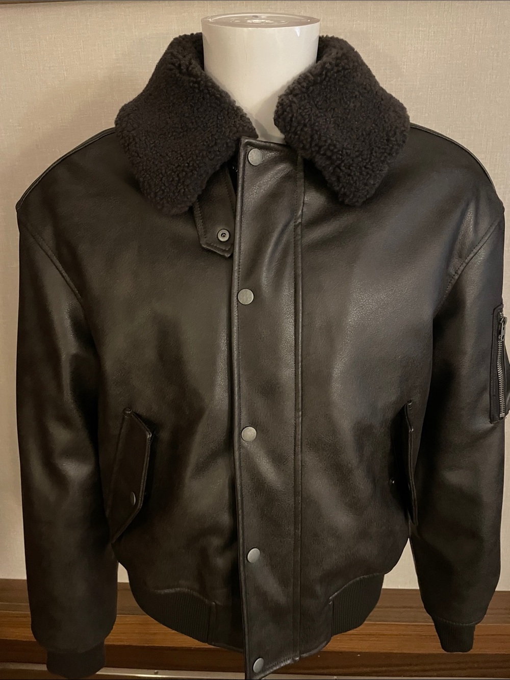 Zara Men's Black Leather Bomber Jacket with Shearling Collar